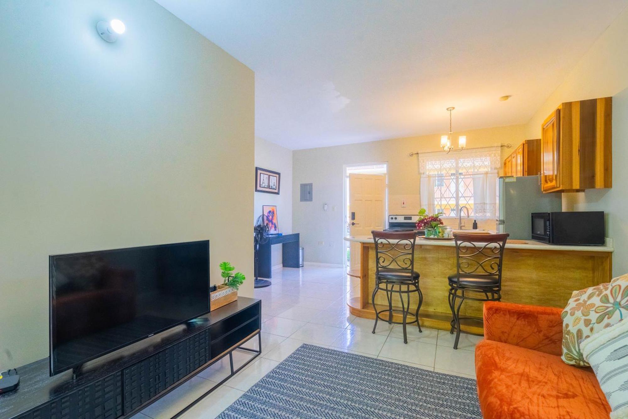 Musgrave Annex- Comfy 1 Bedroom Apartment On The Ground Floor Kingston Bagian luar foto