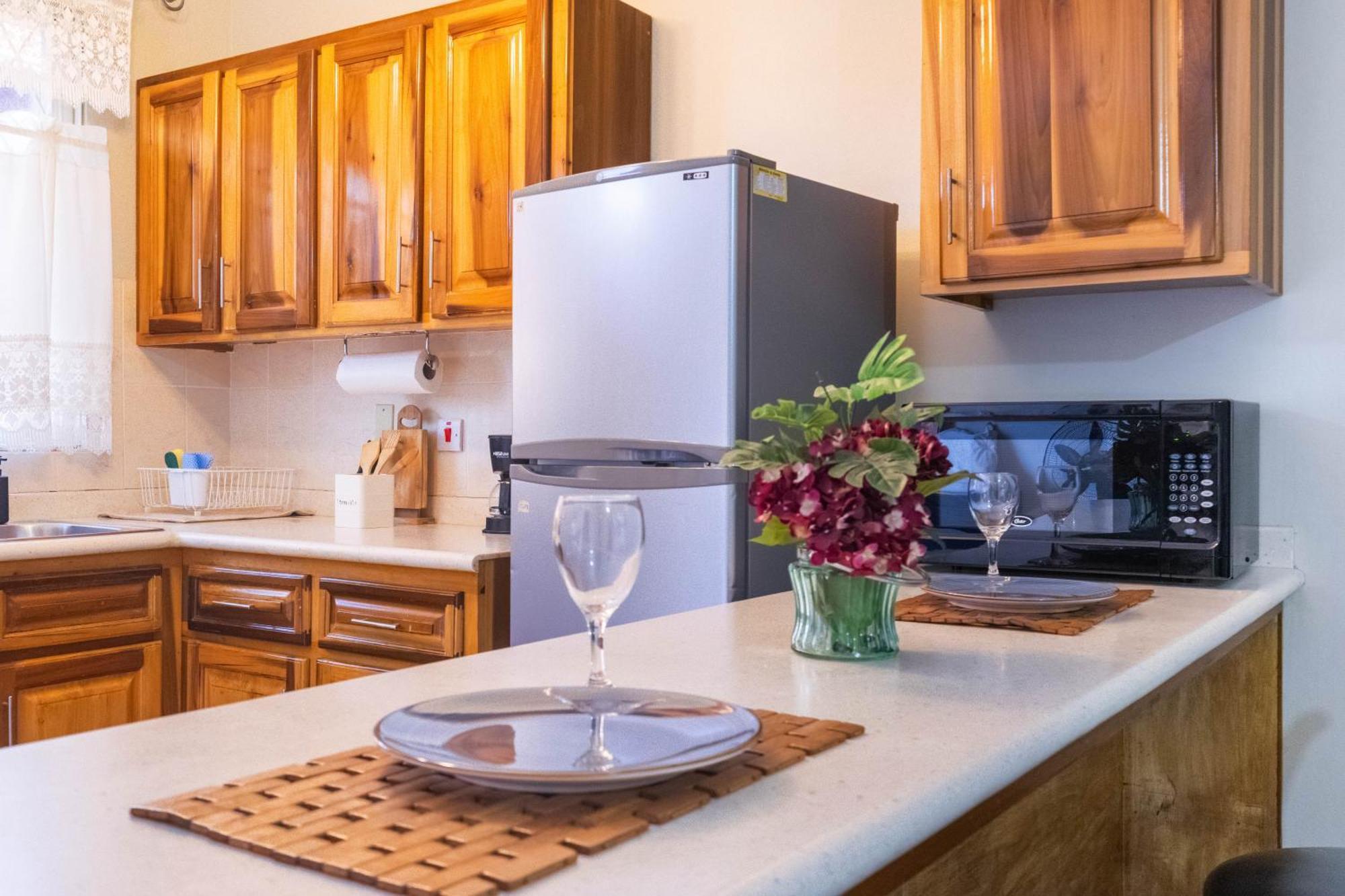Musgrave Annex- Comfy 1 Bedroom Apartment On The Ground Floor Kingston Bagian luar foto
